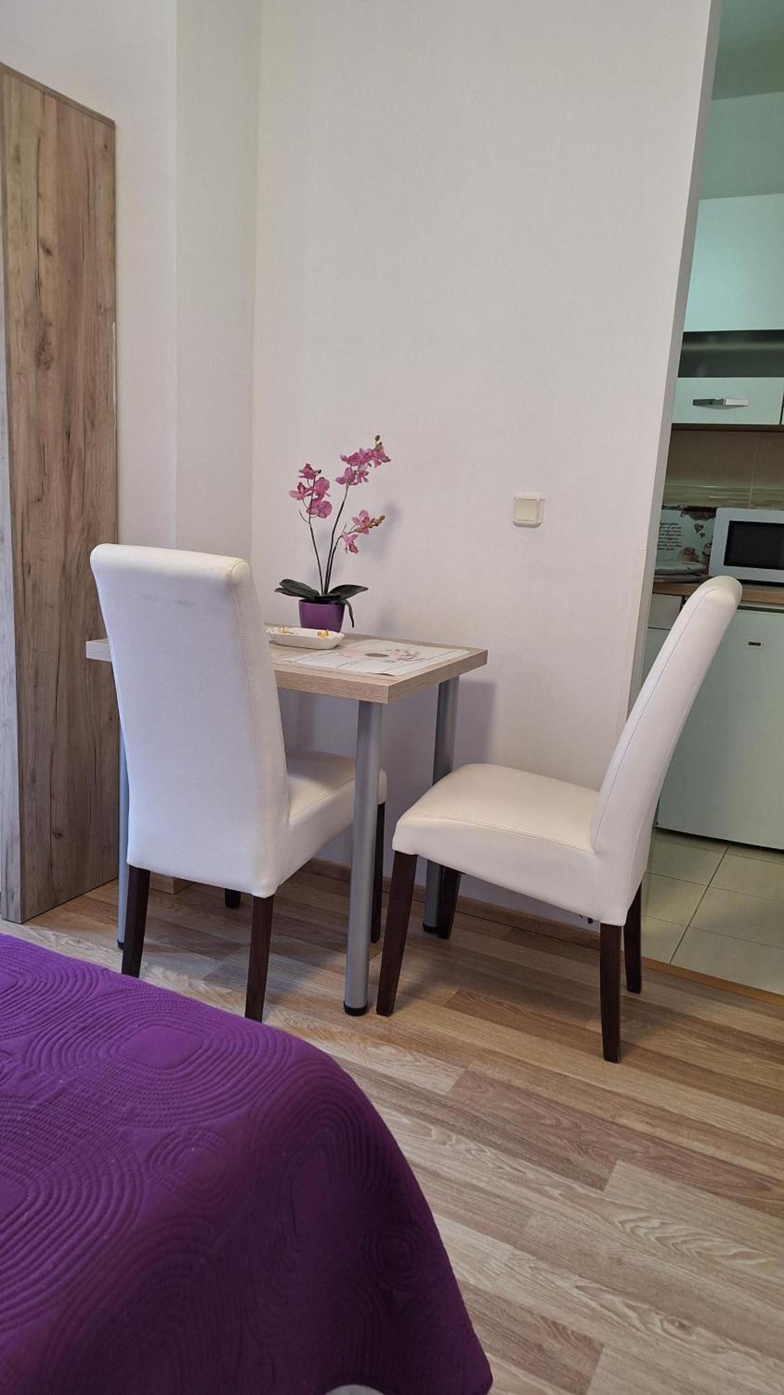 Santima Apartment *